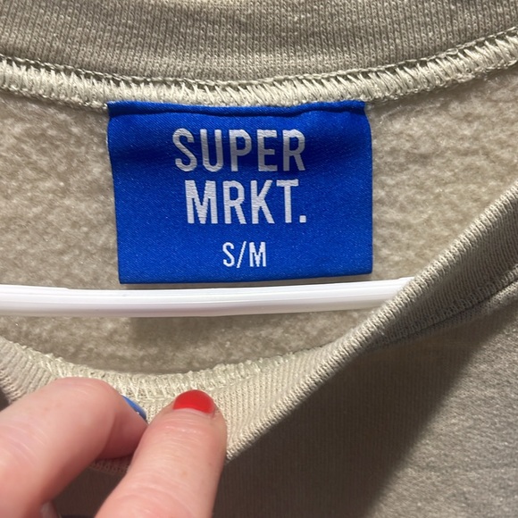 Super Mrkt TAILGATE CLUB sweatshirt! Fall is almost upon us!  Football season!🏈 - Picture 4 of 5